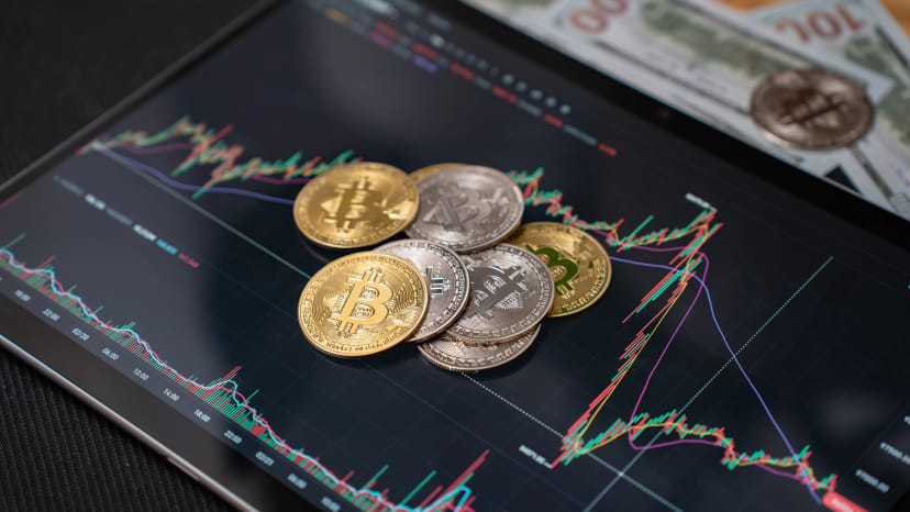 Falling oil prices a ‘powerful catalyst’ for crypto price growth, say experts — but there’s a catch