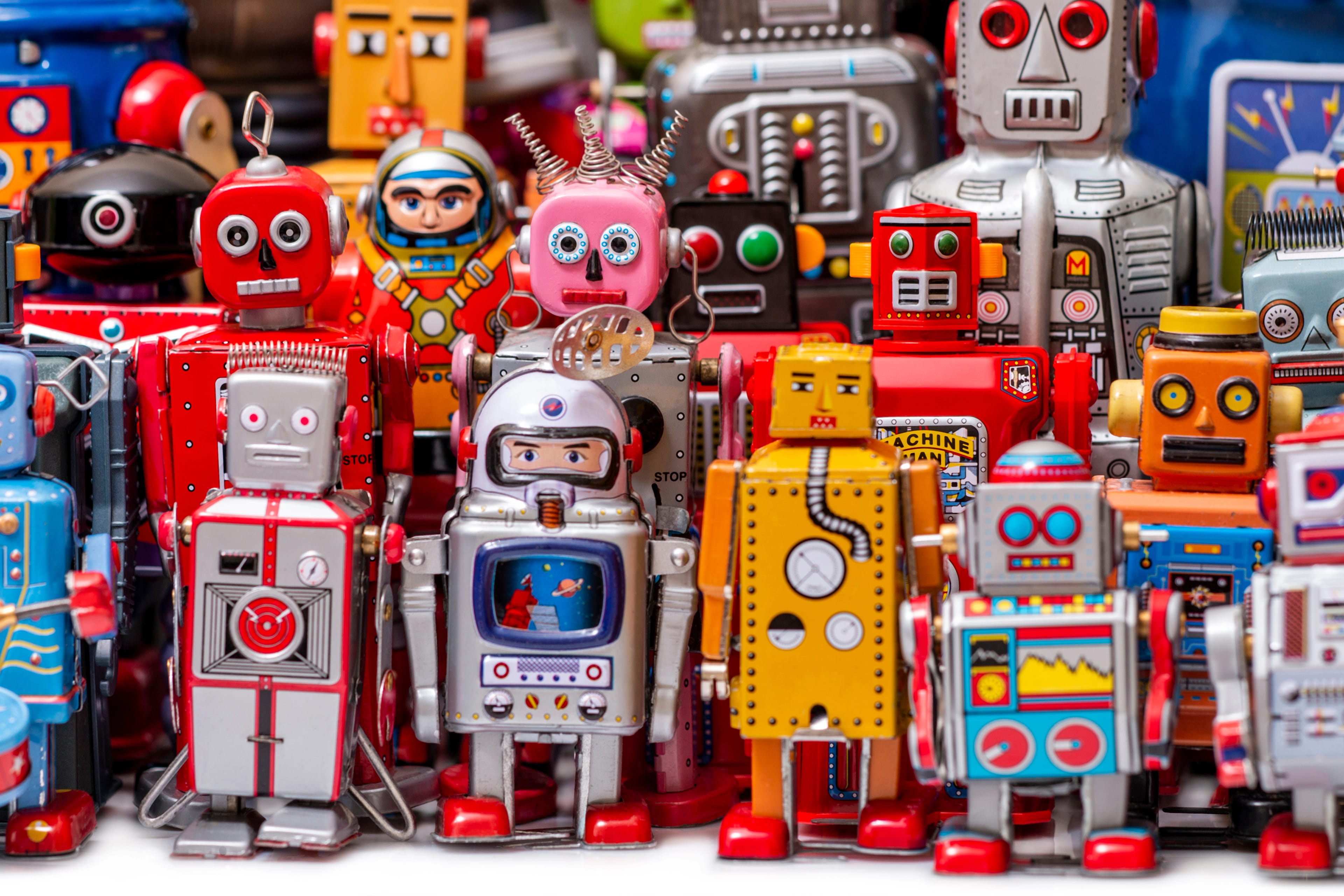 Close,Up,View,Of,Colorful,Mixed,Vintage,Tin,Robot,Toys